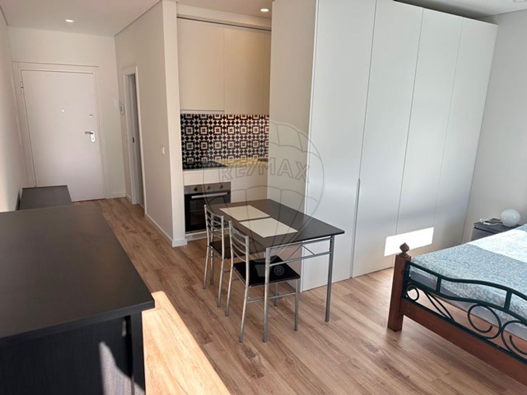 listing 123571028-738 picture-0