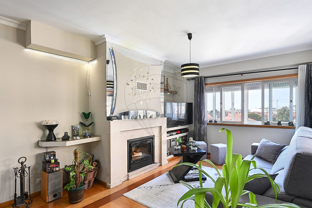 listing 123571046-1045 picture-0