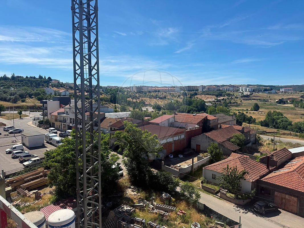 Apartamento T1 à venda em Sé, Santa Maria e Meixedo, Bragança — foto 10