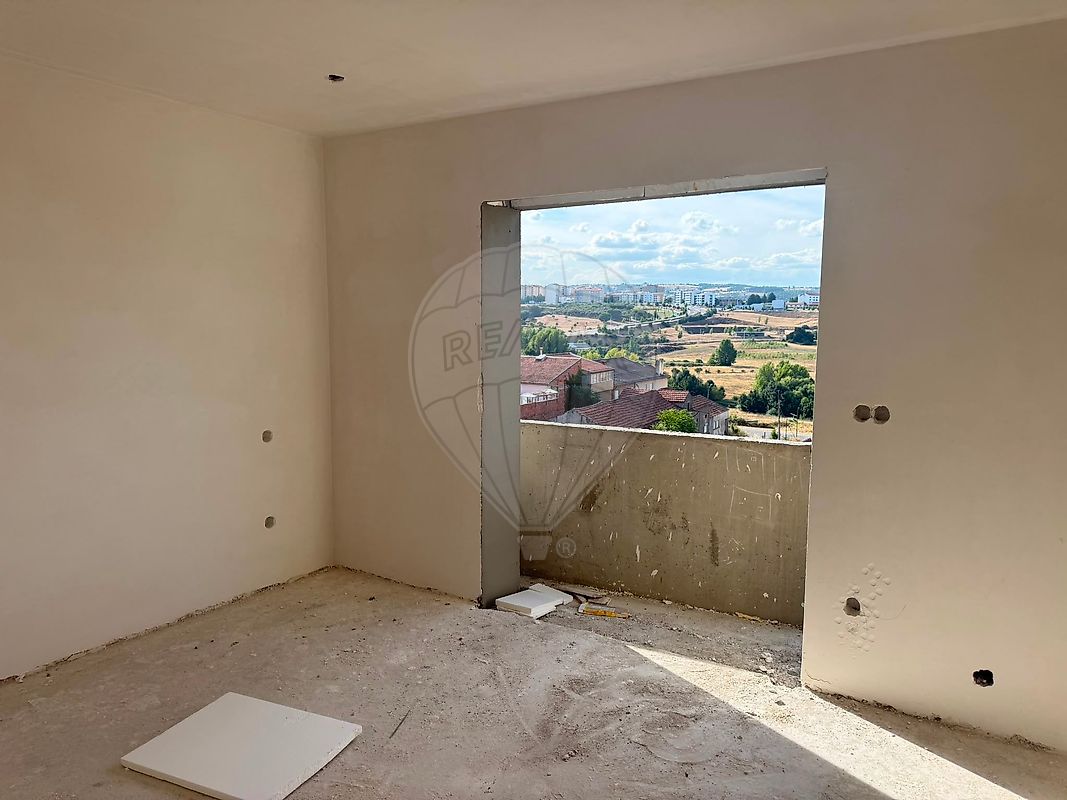 Apartamento T1 à venda em Sé, Santa Maria e Meixedo, Bragança — foto 6