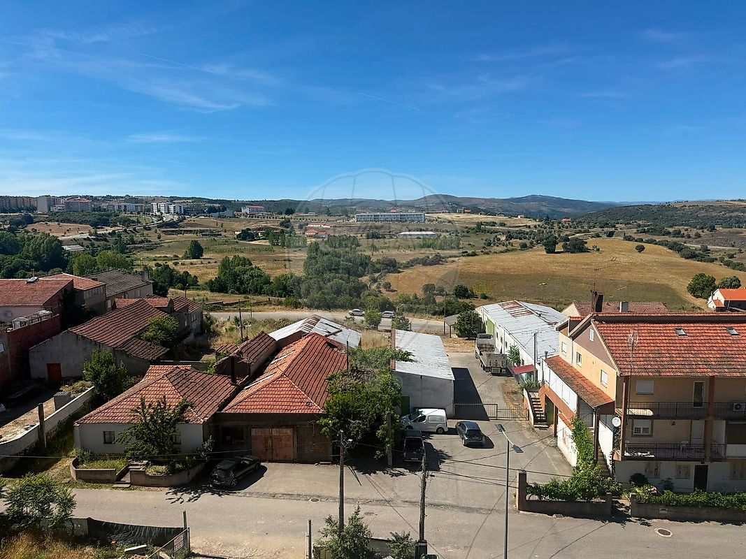 Apartamento T1 à venda em Sé, Santa Maria e Meixedo, Bragança — foto 9