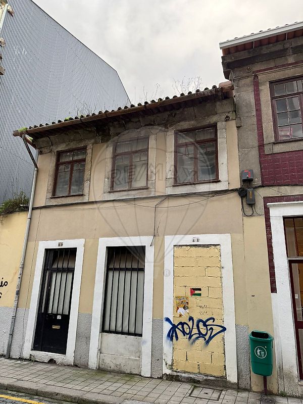 Prédio à venda em Porto