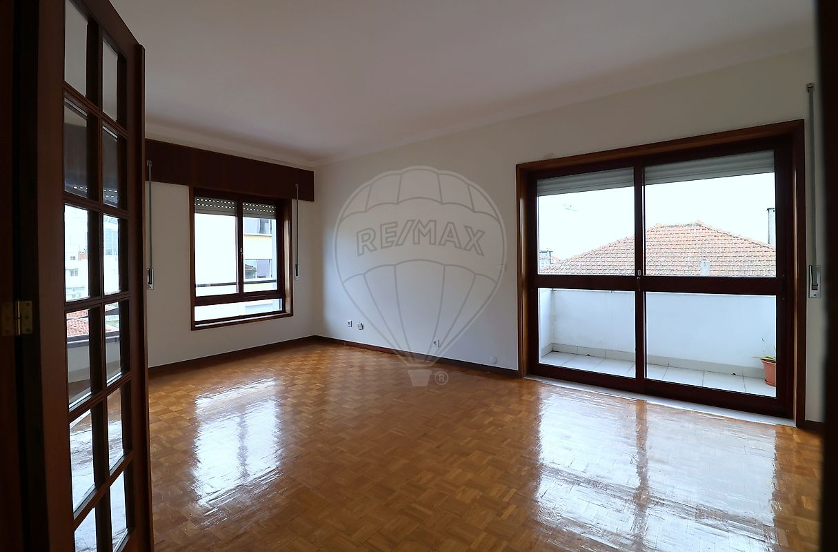 Apartamento T2 à venda em Porto