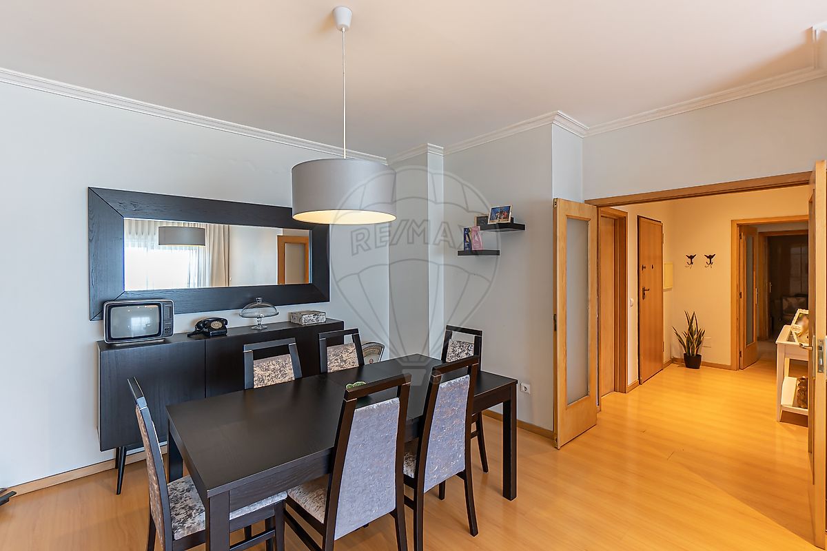 Apartamento T2 à venda em Vila Nova de Gaia
