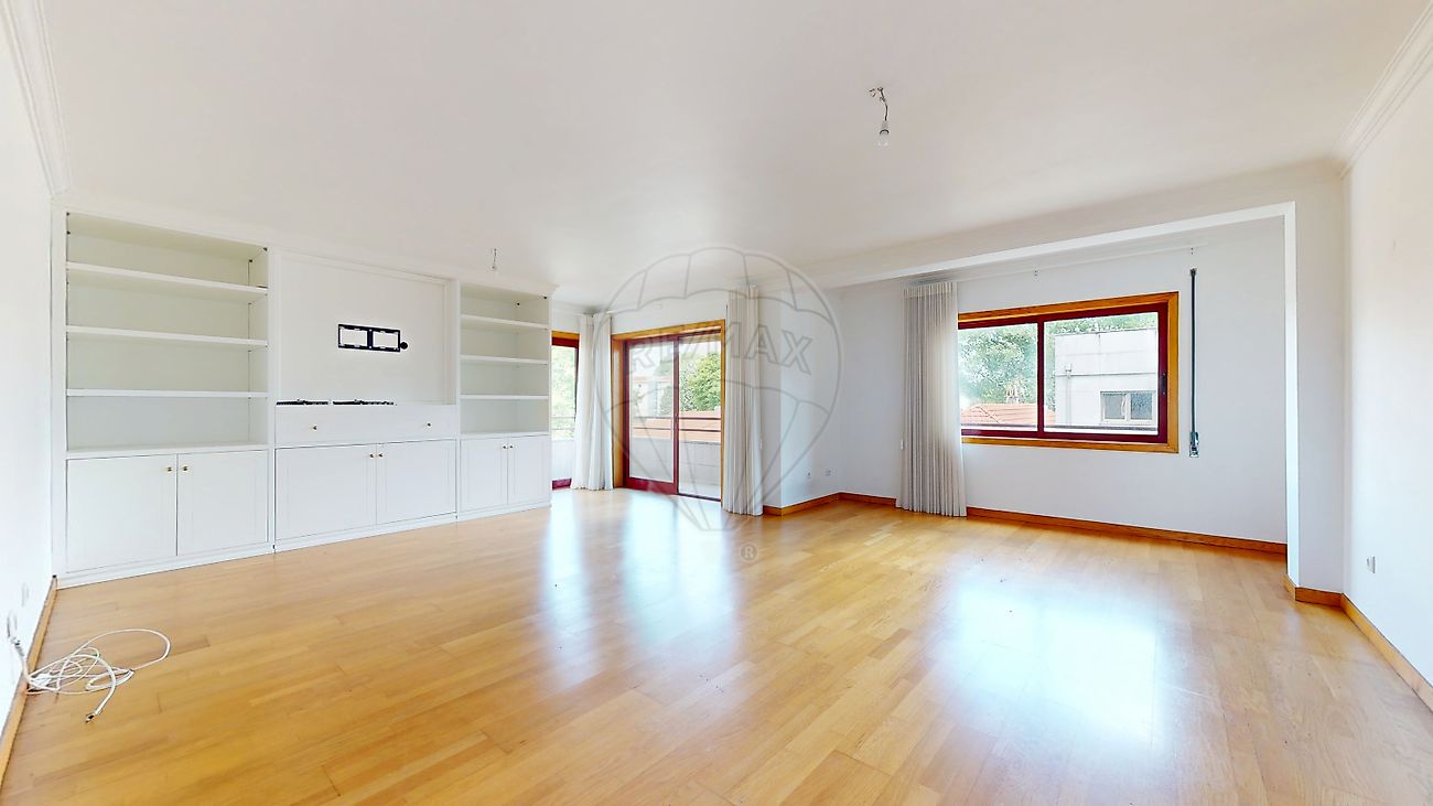 Apartamento T3 à venda em Porto
