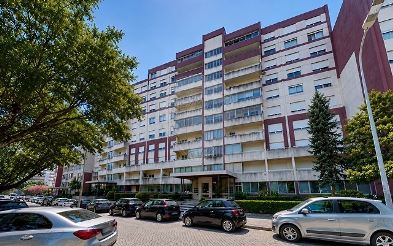Apartamento T3 à venda em Porto