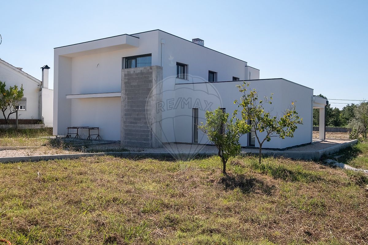 Moradia T4 para venda