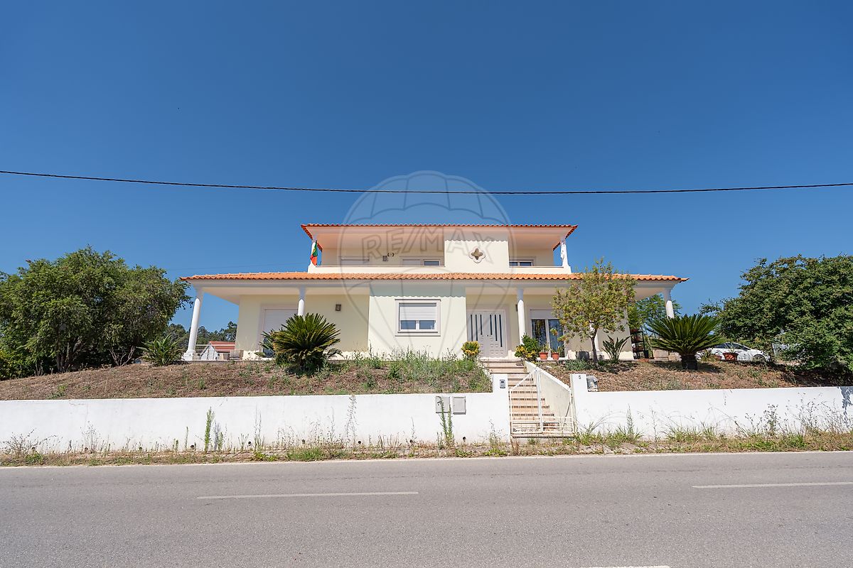 Apartamento T7 à venda em Coimbra