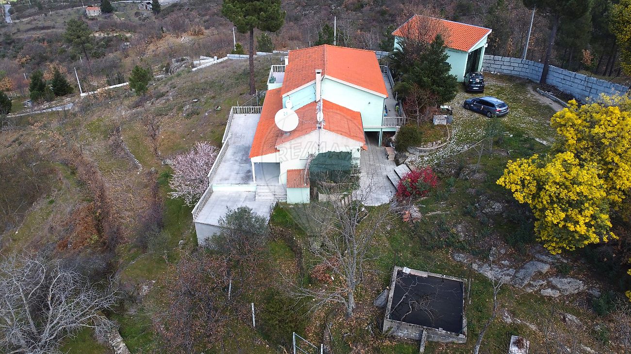 Apartamento T4 à venda em Guarda