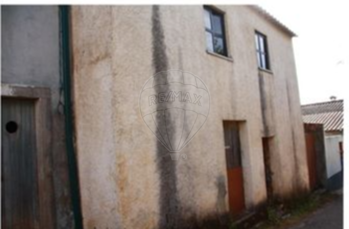 Moradia T2 à venda em Miranda do Corvo
