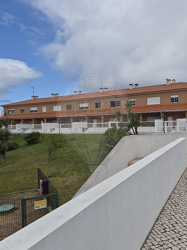Apartamento T3 à venda em Alcobaça