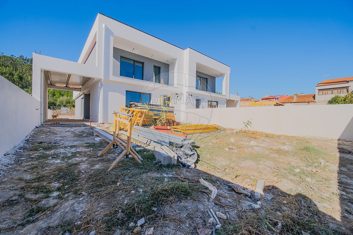 Moradia T4 à venda em Barcouço, Mealhada — foto 2