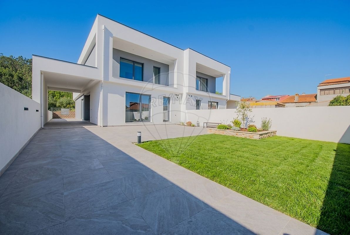 Moradia T4 à venda em Barcouço, Mealhada — foto 3