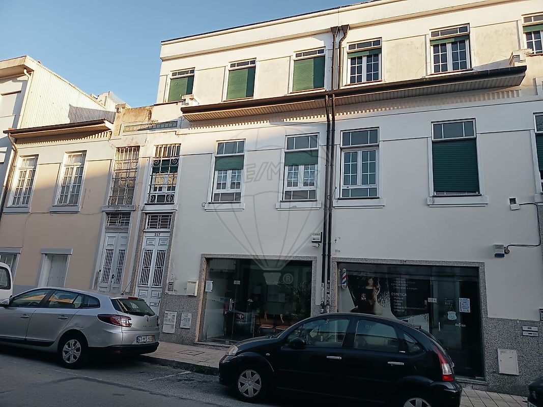Apartamento T3 à venda em Porto