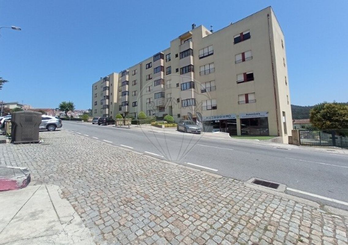 Apartamento T3 à venda em Gondomar