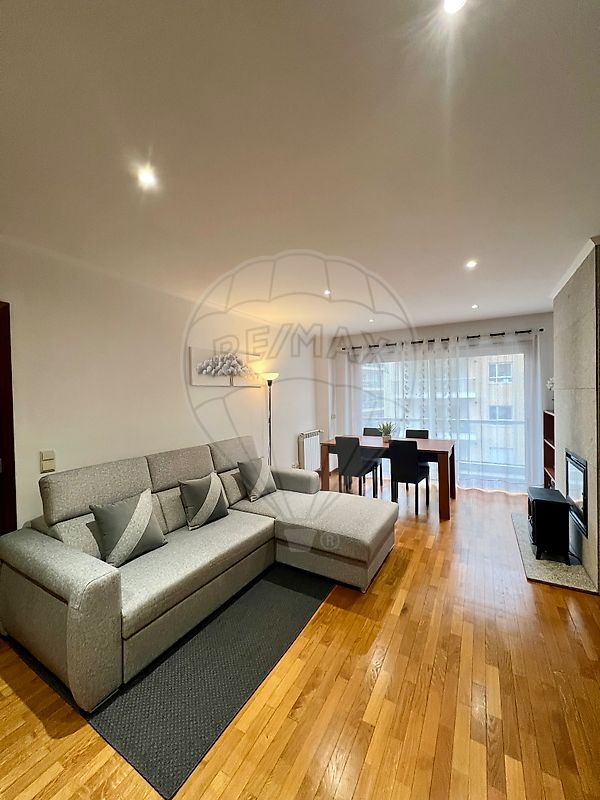 Apartamento T2 à venda em Vila Nova de Gaia