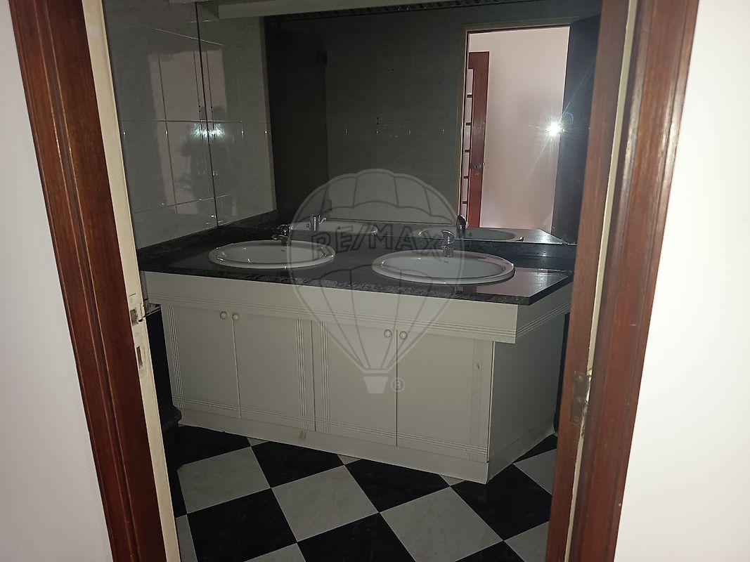 Apartamento T2 à venda em Cedofeita, Santo Ildefonso, Sé, Miragaia, São Nicolau e Vitória, Porto — foto 13
