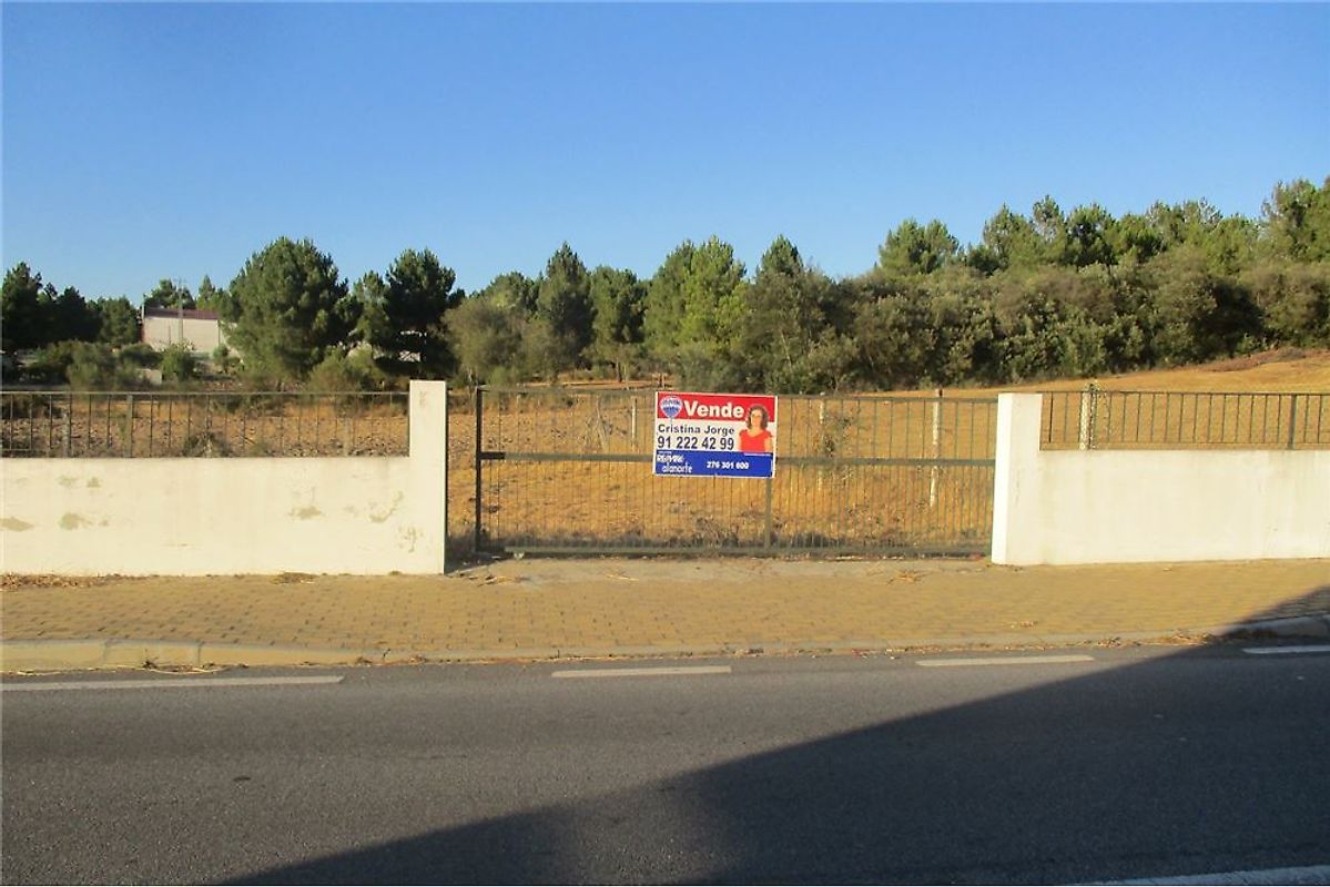Land for sale in Chaves, Portugal — €58,000