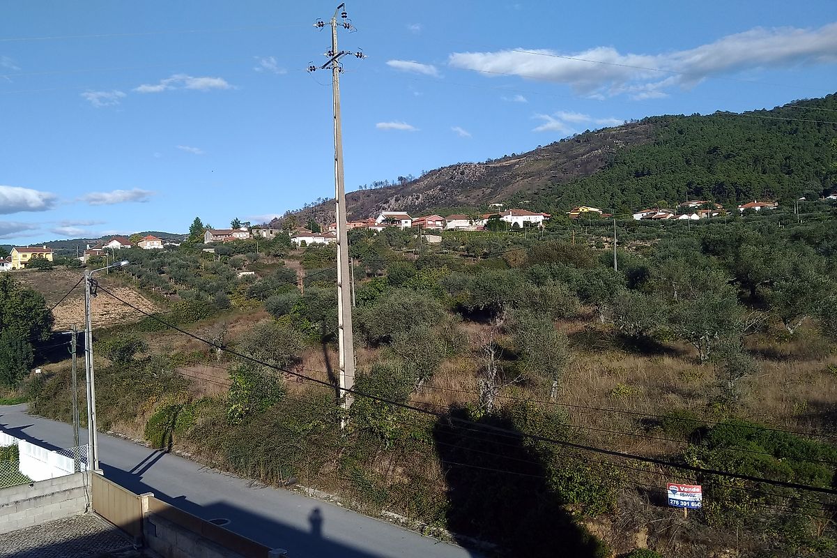 Land for sale in Chaves, Portugal — €270,000