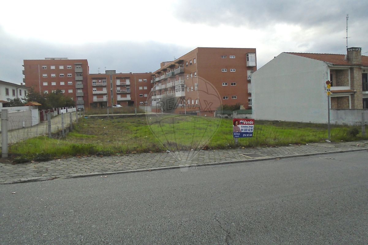 Land for sale in Chaves, Portugal — €73,000