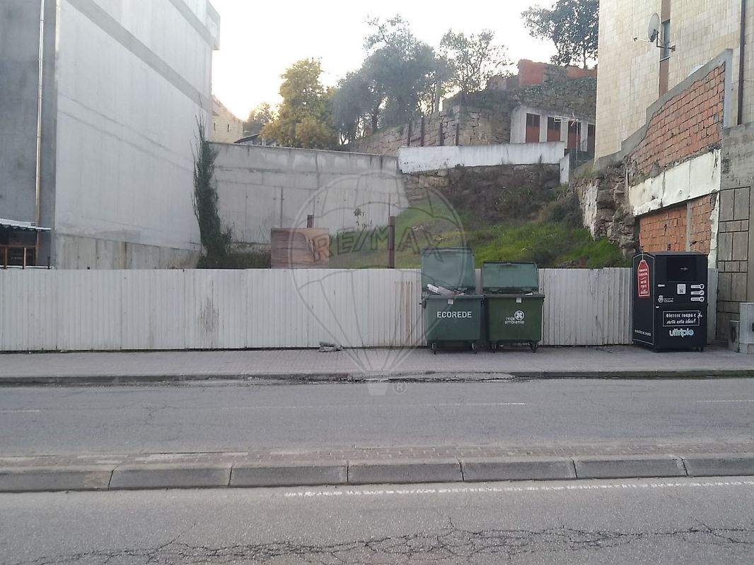Land for sale in Chaves, Portugal — €450,000