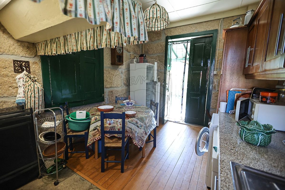 Moradia T4 à venda em Vidago (Vidago, Arcossó, Selhariz e Vilarinho das Paranheiras), Chaves — foto 6