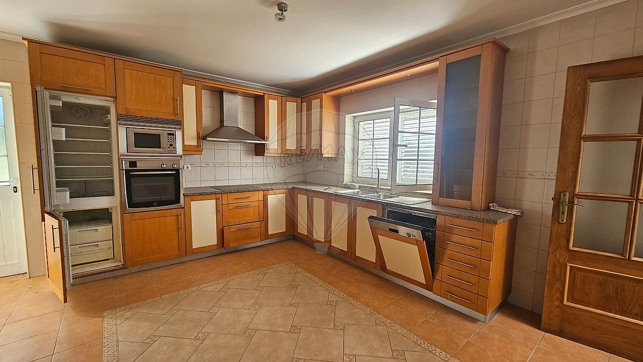 Moradia T3 à venda em Vidago (Vidago, Arcossó, Selhariz e Vilarinho das Paranheiras), Chaves — foto 4