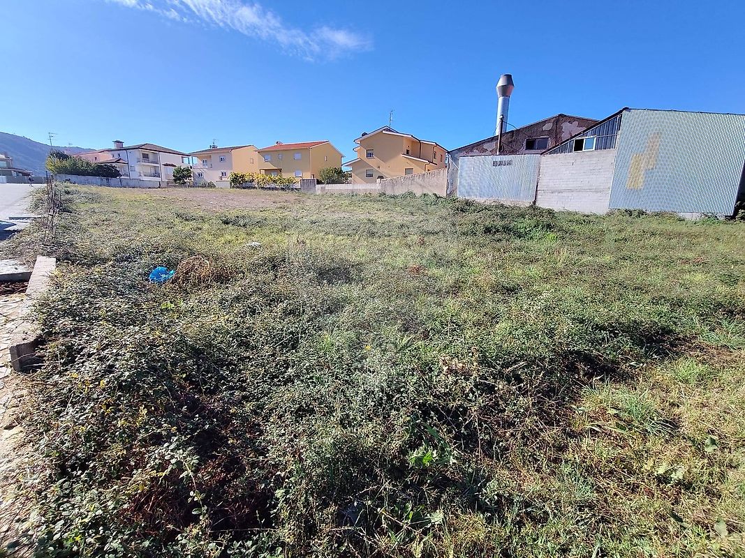 Terreno à venda em Chaves