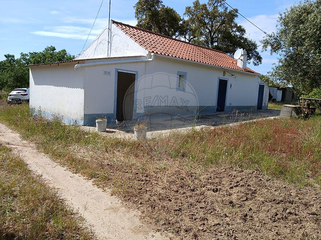 Moradia T0 para venda