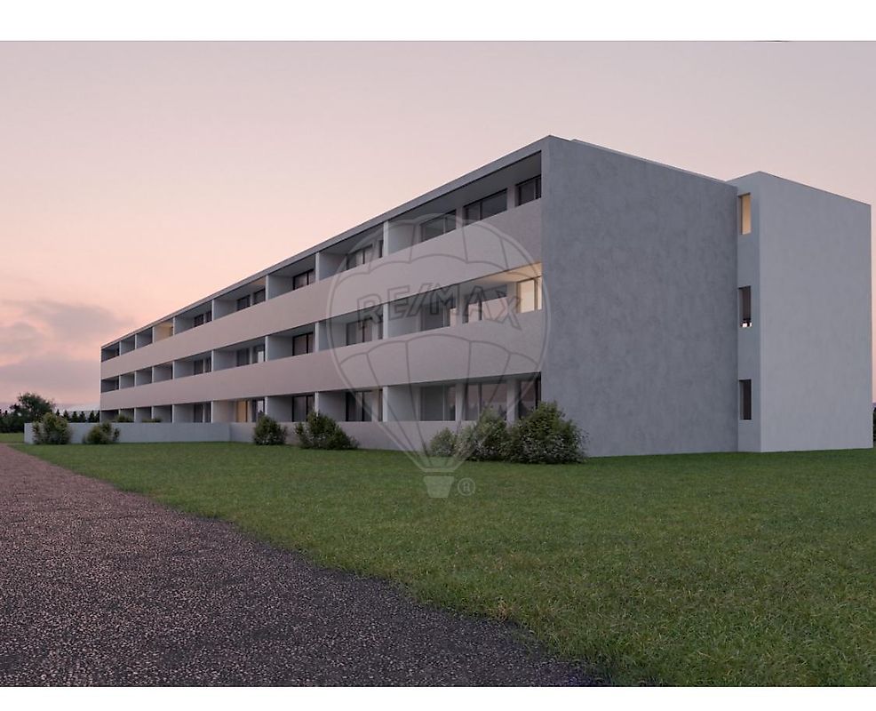 Apartamento T3 à venda em Paços de Ferreira