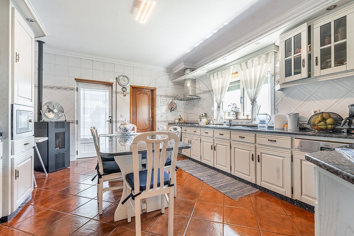 listing 123711030-197 picture-0