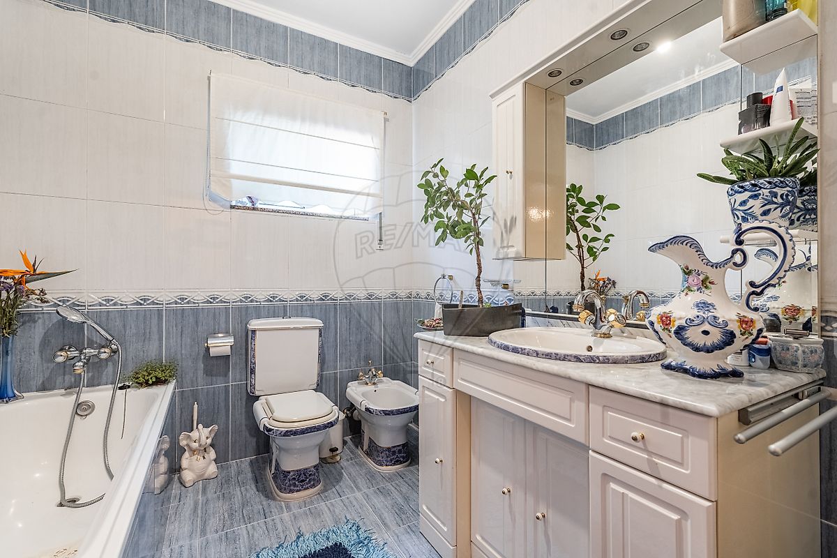 listing 123711030-197 picture-0