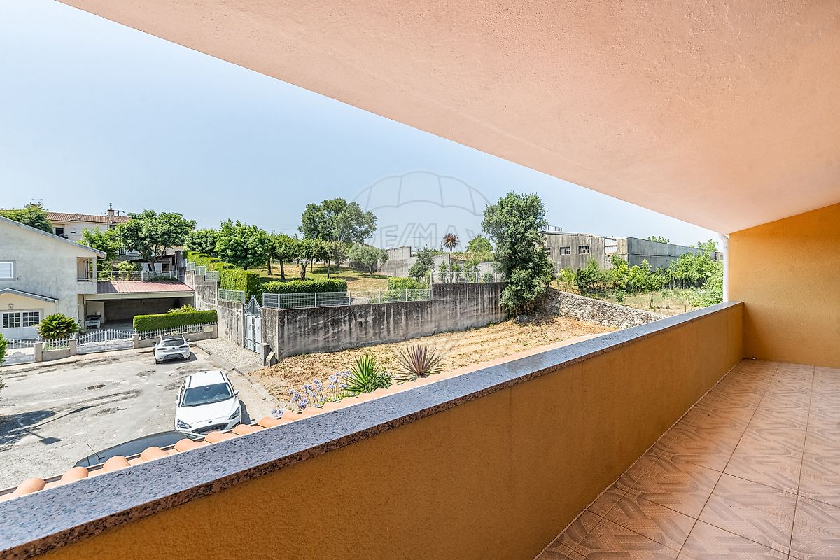 listing 123711030-197 picture-0