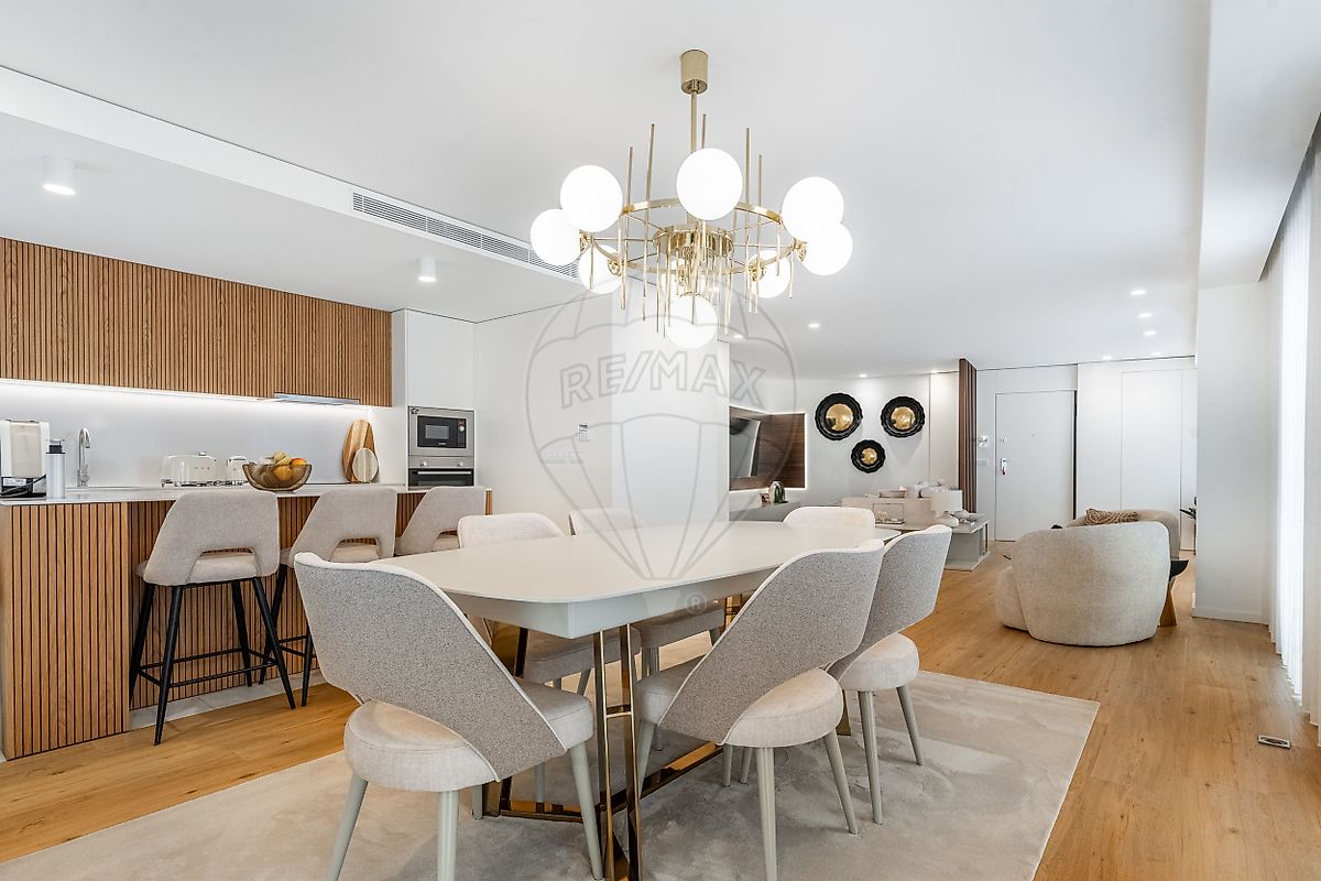 Apartamento T3 à venda em Lousada