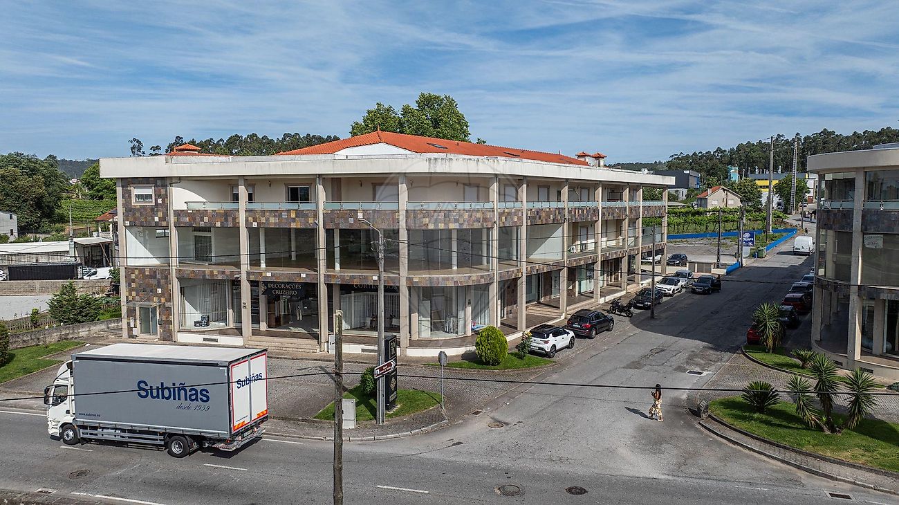 Loja - Carvalhosa, Paços de Ferreira, Porto