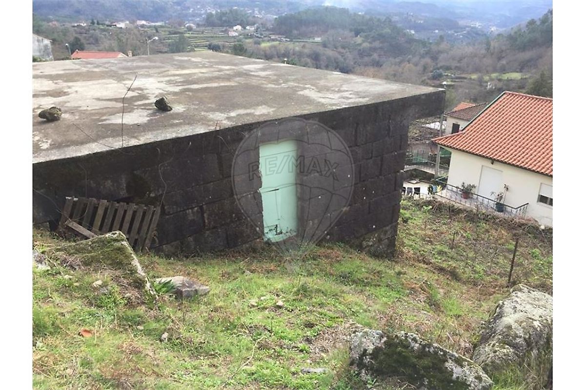 Terreno à venda em Arcos de Valdevez
