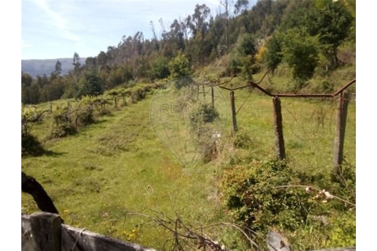 Terreno à venda em Arcos de Valdevez
