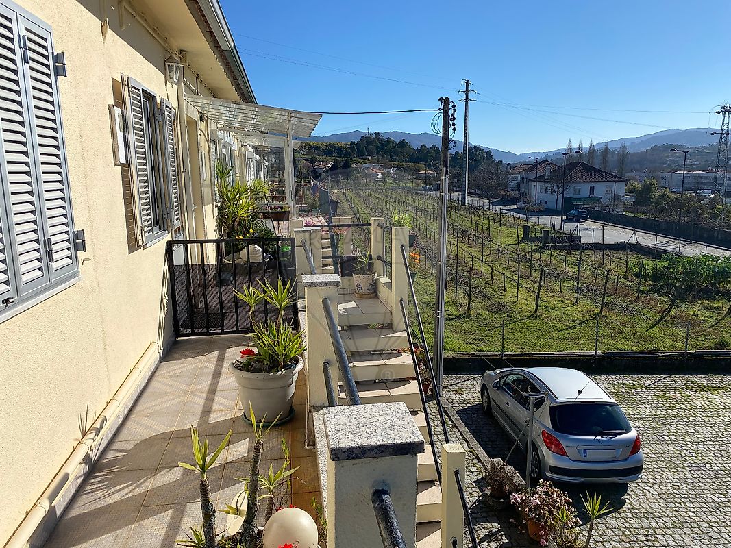 listing 123721040-46 picture-0