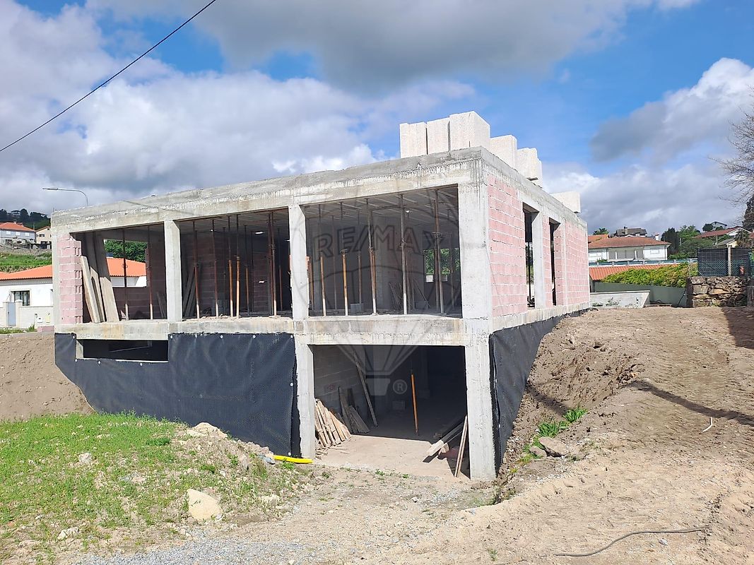 Moradia - Aguiã, Arcos de Valdevez, Viana do Castelo