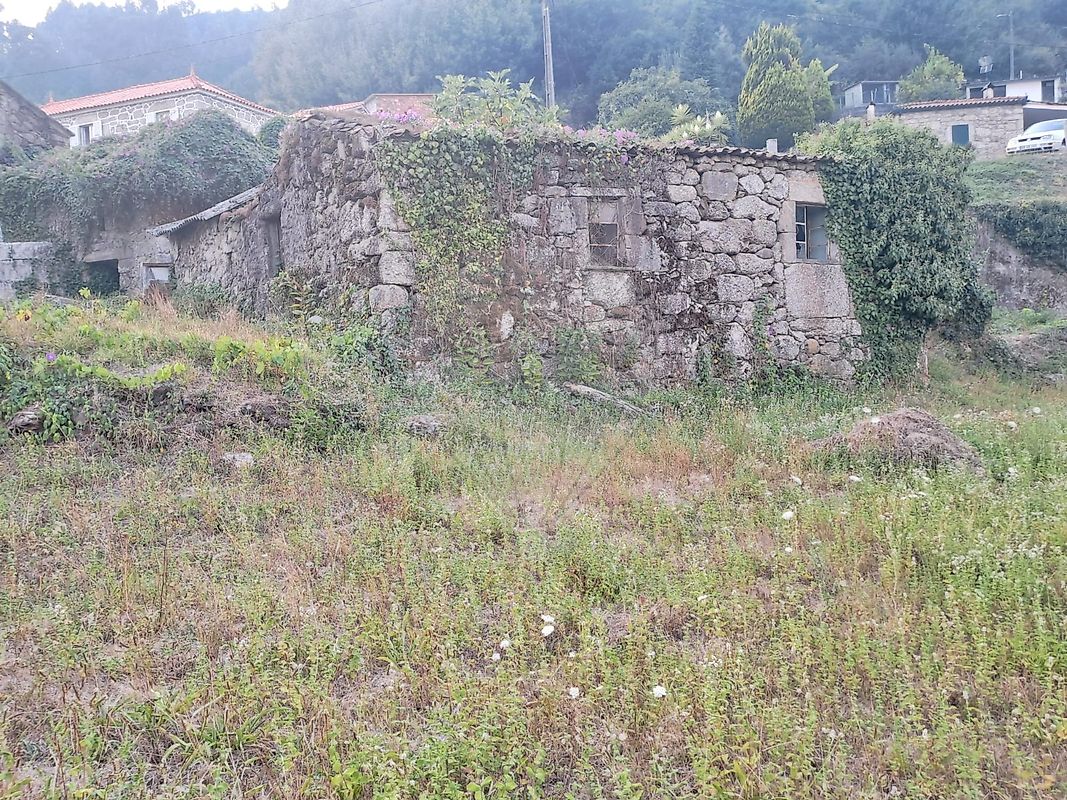 Moradia T3 à venda em Arcos de Valdevez