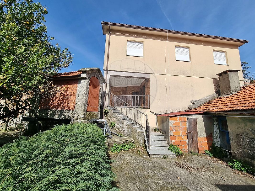 Moradia T3 à venda em Arcos de Valdevez