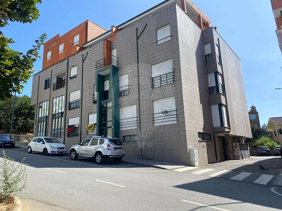 Apartamento T4 à venda em Ponte da Barca, Vila Nova de Muía e Paço Vedro de Magalhães, Ponte da Barca — foto 2
