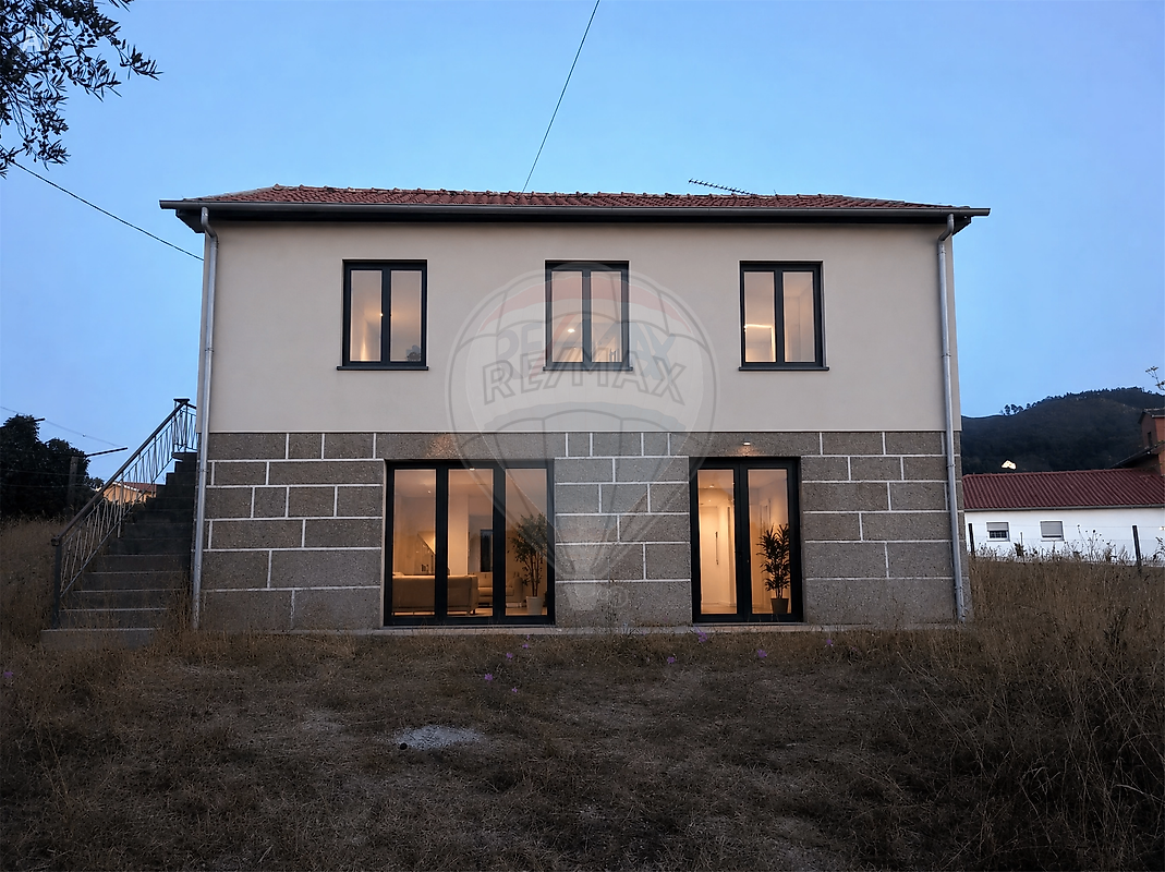 Moradia T3 em Correlhã, €235.000