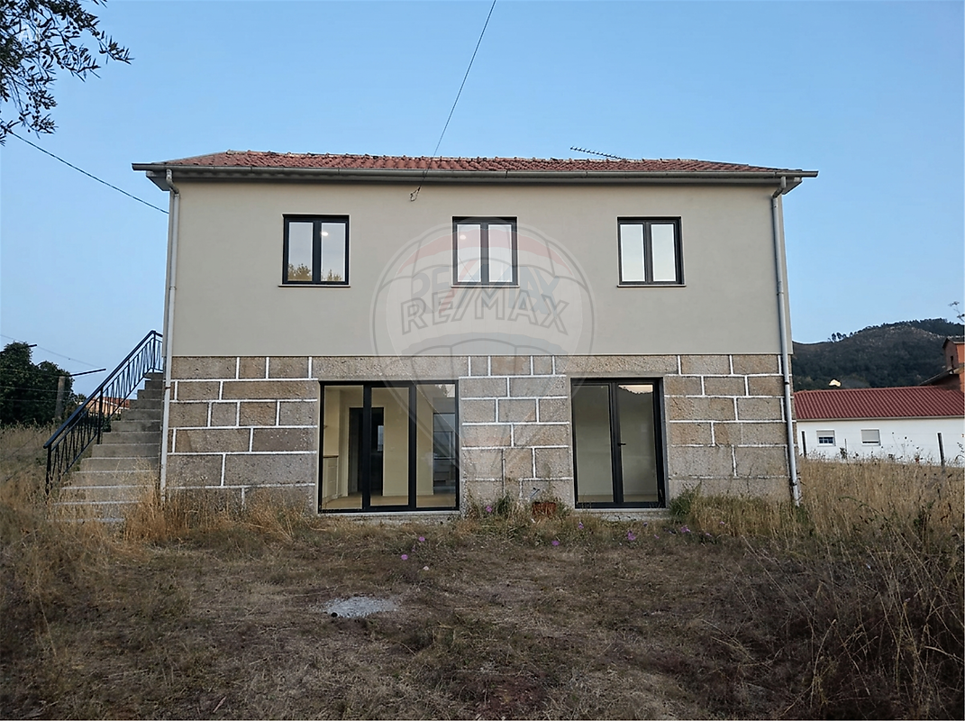 Moradia T3 à venda em Correlhã, Ponte de Lima — foto 2
