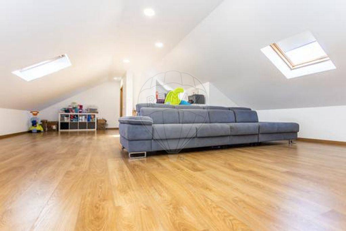 listing 123741333-15 picture-0
