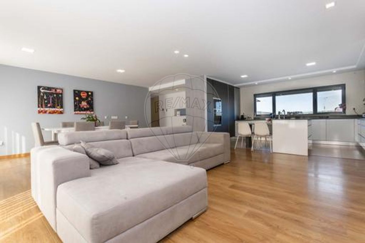 listing 123741333-15 picture-0