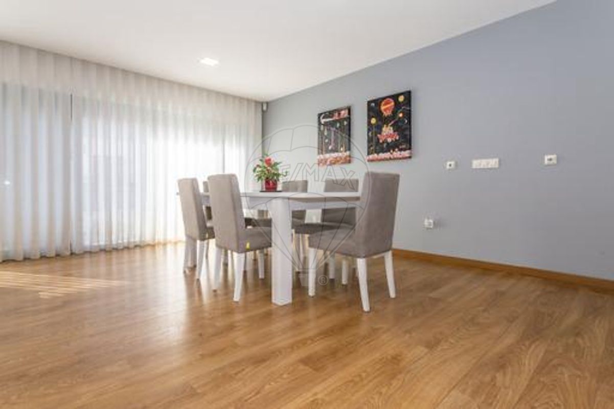 listing 123741333-15 picture-0
