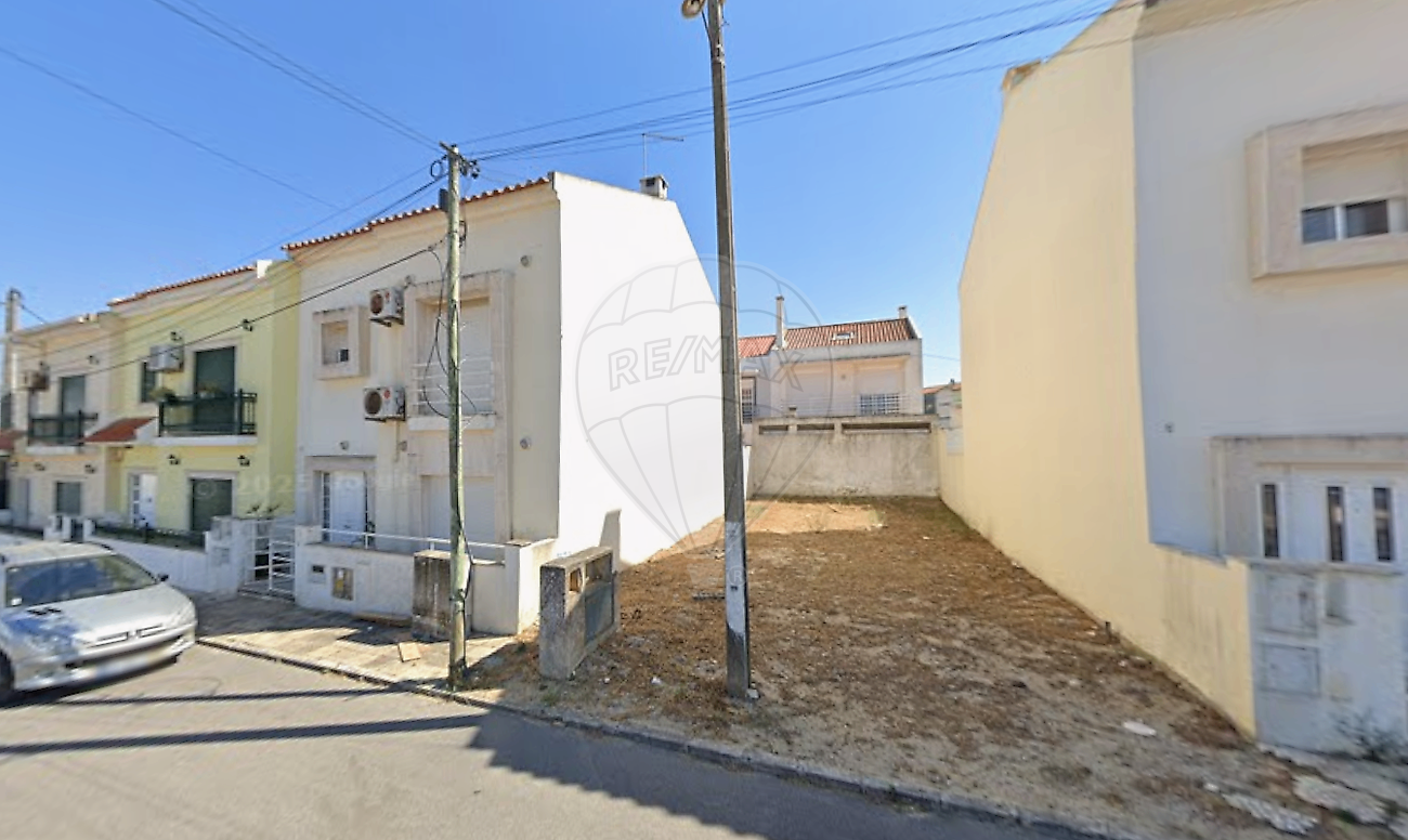 Terreno à venda em Montijo