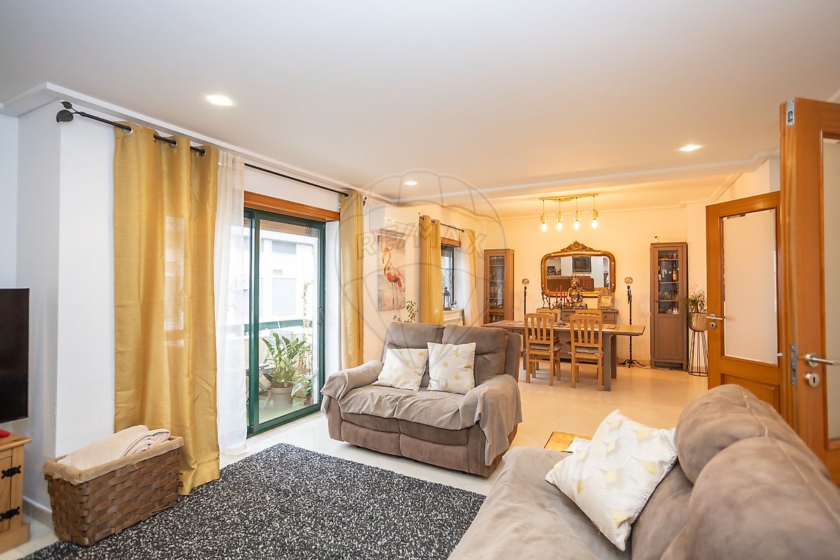 Apartamento T4 para venda