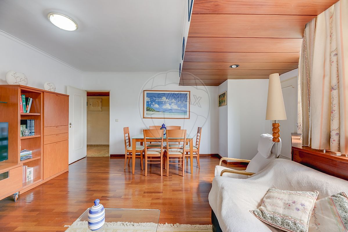 Apartamento T3 à venda em Sintra